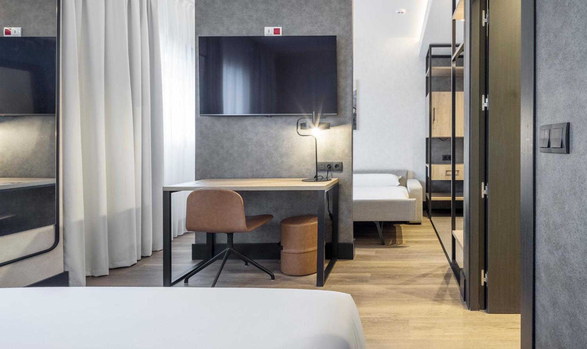 Hotel Ilunion San Mames Bilbao Room photo Room interior
